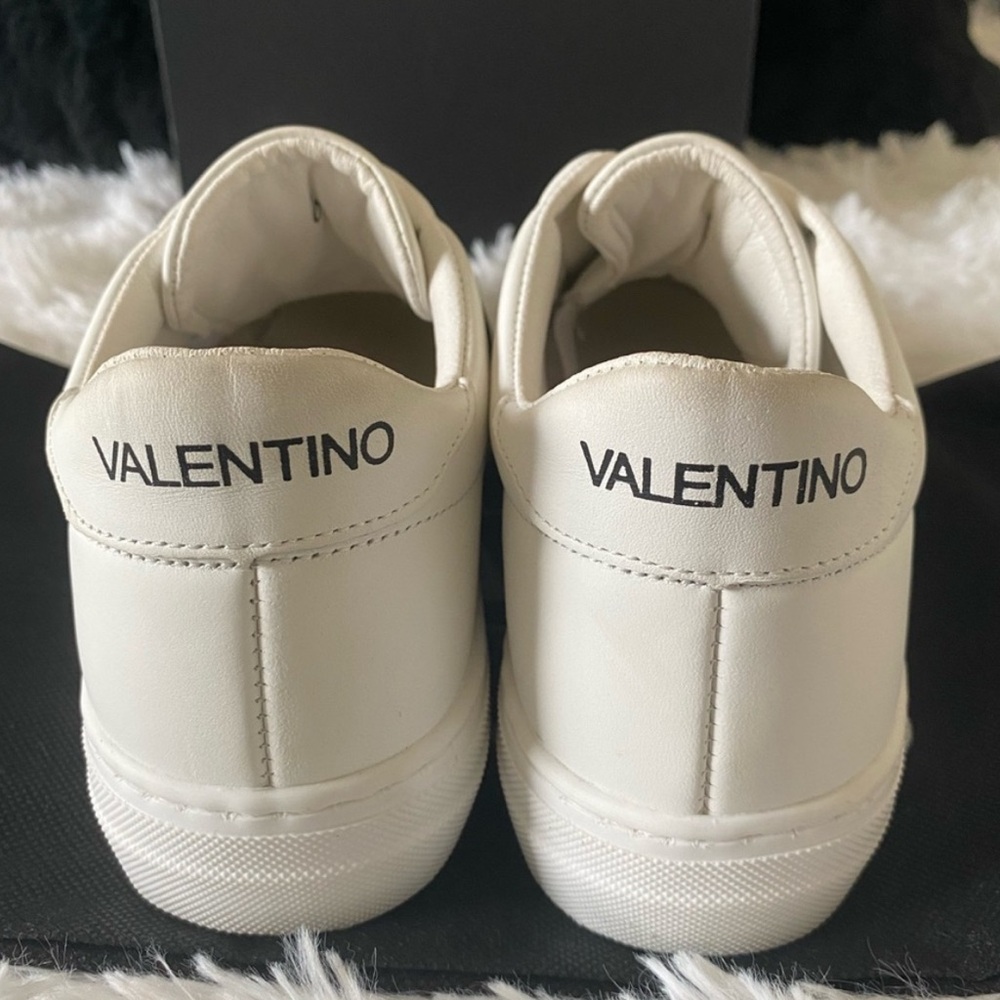 Women’s Valentino Maya Contrast Logo Slip On Sneakers. Size 6 (Shoes & Box) - Picture 2 of 5